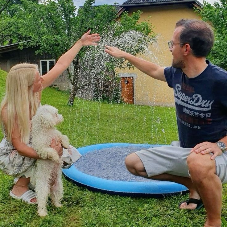 Tapete Piscina Chafariz Inflável Espirra Água  – Diversão Garantida para Crianças e Pets! 🐶👶